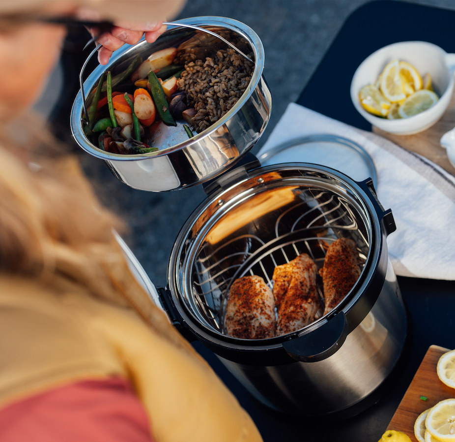 Thermos Thermal Slow Cooker Works Like An Insulated Crock Pot